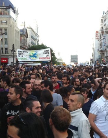 Manifetsación #15M, calle Alcalá con Sevilla