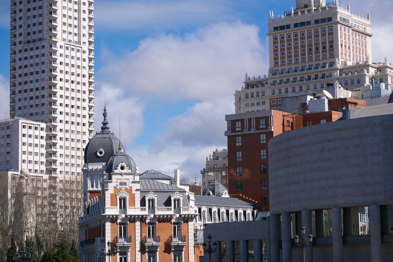 Enmarcada en Plaza de España