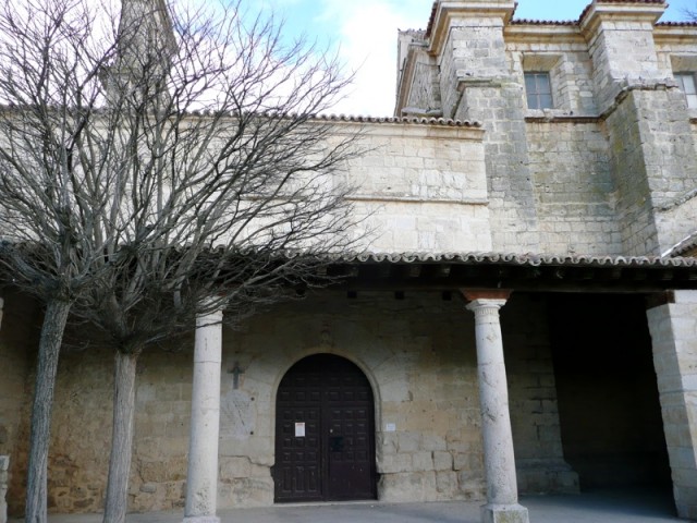 Lo que se ve desde la calle de la Iglesia Santa María del Azogue